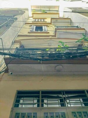 Cho thuê nhà ngõ ô tô Nguyễn Chí Thanh, 65m² x 5 tầng, 5 phòng ngủ, 4 vệ sinh
26 triệu