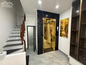 NHỈNH 9 TỶ NHÀ MỚI DÂN XÂY NGỌC THỤY 37M, 7T, THANG MÁY, FULL NỘI THẤT.