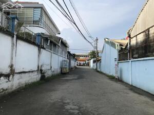 Bán nhà, Nguyễn Duy Trinh, Hẻm ô tô, 120m2, giá 5.6 tỷ