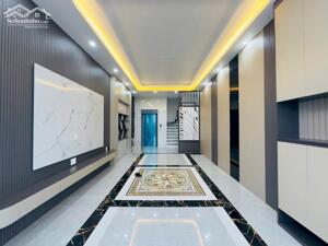 Nhà 5 tầng thang máy mới tinh khu phân lô Hải An