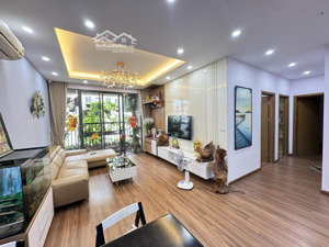 bán căn hộ chung cư yên hoà sunshine vũ phạm hàm. dt 145m nhà 3 ngủ ban công đông nam