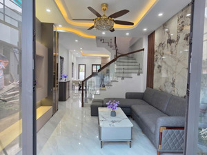 hiếm có bán nhà 4 tầng ô tô đỗ cửa, vị trí đẹp kd được nt nhập xịn bình minh thanh oai (cũ) hà nội