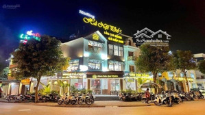 bán nhà ở ngay, ô tô gần, ba gác đỗ cửa phố bằng liệt 65m2 5 t, giá 8,69 tỷ để lại đồ