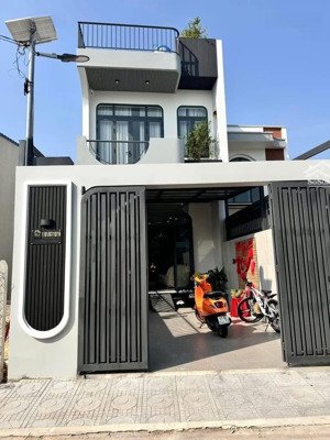 bán nhà đẹp 5,3 tỷ, 60m2 tại mã lò, bình trị đông, bình tân, hcm