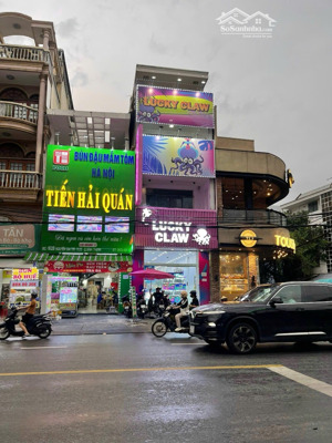 siêu hiếm! bán góc 2mt nguyễn gia trí - d2, dt 15x20m, hdt 60 tr/th, cấp 4 tiện xây cao - 55 tỷ