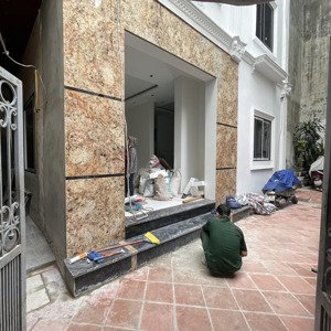 nhà đẹp tây hồ - ngõ 8 võng thị - lô góc 3 thoáng - ở luôn - chỉ 200tr/m2.