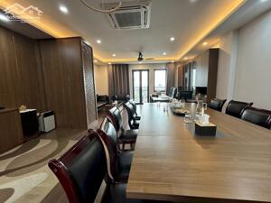 NHÀ PHÂN LÔ, NỞ HẬU, NGÕ THÔNG, Ô TÔ TRÁNH, VỈA HÈ, KINH DOANH ĐỈNH PHỐ TRUNG KÍNH.