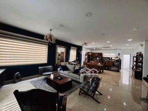 bán biệt thự thảo điền,q2 (dt 10x30 cn 310m2) kc trệt 2lầu, hđt 2600$, giá 55tỷ