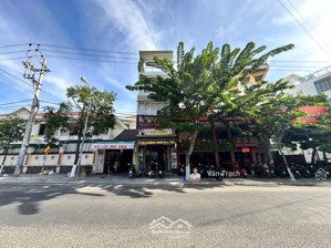 nhà mặt tiền kinh doanh tôn thất tùng vĩnh thọ nha trang gần biển đang có dòng tiền