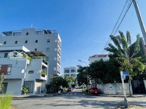 duy nhất 1 lô góc vị trí đẹp gần biển gần trung tâm quận liên chiểu phường hoà minh cần bán