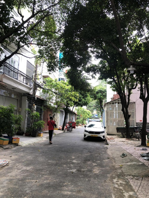 bán nhà hẻm xe hơi phan văn trị p11 bình thạnh(4.7x10)cn 47m2- 2 tầng - nhỉnh 6 tỷ