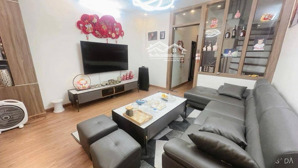 siêu hiếm 11tỷ _nhà đẹp cầu giấy _10m ra ô to _ngõ thông _2 thoáng _6ngủ ở và cho thuê _giá đầu tư