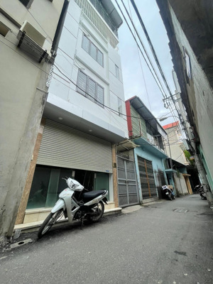 nhà lô góc xây độc lập oto qua nhà kinh doanh buôn bán tại phú lương lh 