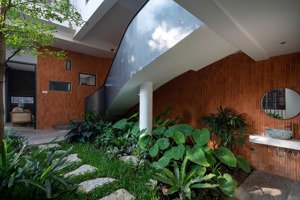 biệt thự xanh tropic garden nguyễn văn hưởng dt 550m2 hầm 3 tầng st gồm 4pn thảo điền q.2 110 tỷ