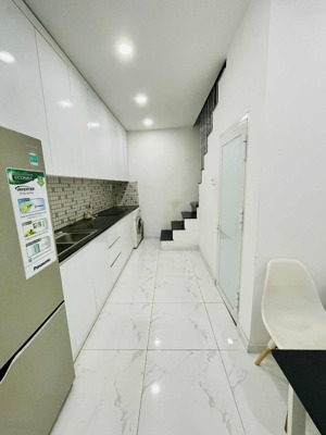 đi định cư chính chủ cần bán nhà gấp (giá tốt)