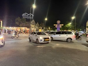 khách sạn tuyệt đẹp, trung tâm phố cổ hội an, 280m2, 12pn, giá chỉ 3x tỷ