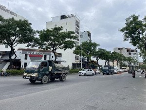 177m2, lô góc cực đẹp, tặng nhà cấp 4, view công viên, mặt tiền lê đỉnh chỉ 8.8 tỷ cẩm lệ.