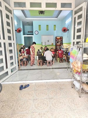 nhà mặt tiền kinh doanh bình tân