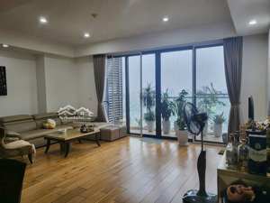 sở hữu ngay căn hộ 4pn tại iph xuân thủy 211m2, tầng cao, đầy đủ tiện nghi. lh: 