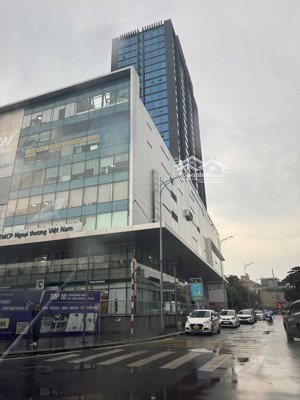 cc artemis 3 lê trọng tấn. 80m2 (2n2vs) giá 8.9 tỷ. 180m2 (3n2vs) giá 19.5 tỷ. tầng trung, căn góc.