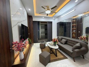 bán nhà thanh xuân 48m2 5t 8.3 tỷ lô góc