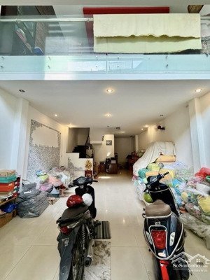 dt 5.3 x 15m - lạc long quân - 4 tầng - hxh vào nhà - chỉ 9.4 tỷ tl