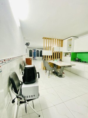 nhà đẹp bán gấp, hẻm ô tô, đường phạm văn bạch , p.15, tân bình, chỉ 8,1 tỷ tl