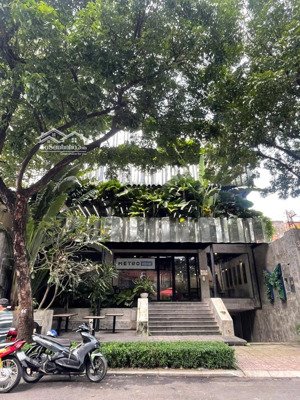 cho thuê biệt thự đẹp 1000m2 mặt tiền nguyễn thị diệu quận 3 ( khu vip cho nhà hàng, cafe, spa,vpct