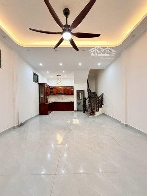 siêu hiếm !!! lô góc 3 thoáng đại la 45m x 5t, 7 ngủ sạch đẹp ở ngay. chỉ hơn 10 tỷ !!!