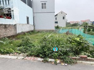 cần bán 42m2 đất thổ cư thôn lê xá, bát tràng. cách 20m ra công viên và chỗ đỗ xe ngày đêm