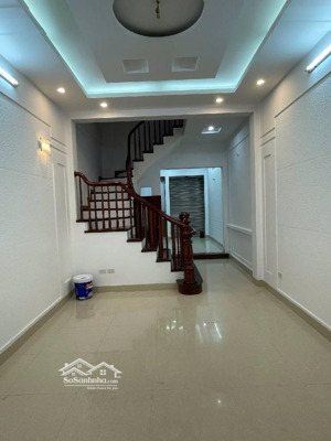 bán nhà cầu giấy, phân lô, nhà nhỏ xinh 30m2 - sát phố, full nội thất xịn sò, 8.1 tỷ.