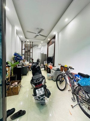 nhà 5 tầng đẹp đường hoàng hoa thám - 3 ngủ, full nội thất ở ngay 33m2 chỉ 8.1 tỷ.