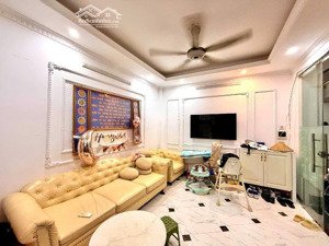 bán nhà gốc đề 3 bước ra oto ,cạnh trường mn hoàng văn thụ, 5 tầng 3 ngủ chào 7 tỷ