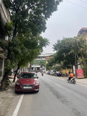 bán căn góc văn quán ngay ga phùng khoang ngõ rộng thông thoáng, dân xây kiên cố 35m2 nhỉnh 8 tỷ