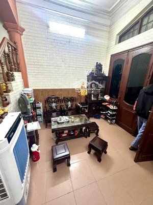 bán nhà hồ ba mẫu đống đa 38m2 x 4 tầng mặt tiền 4.3m gần hồ thoáng mát