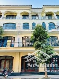 bán liền kề chà là 63m hướng tây bắc, giá 9 tỷ hoàn thiện cơ bản, gần công viên nội khu