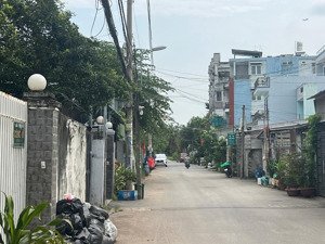 cần bán gấp! nhà nát đường nội bộ xe hơi quốc lộ 13, ngang 11m, gần 500m2 giá chỉ 21 tỷ, 