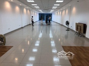 cho thuê văn phòng phố tây sơn,đống đa,hà nội,dtsd 100m2,thông sàn,giá 18tr/tháng