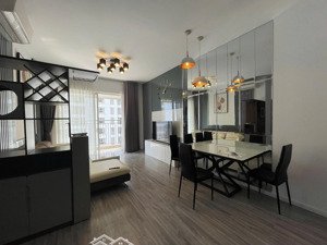 cho thuê căn hộ chung cư cộng hòa garden.diện tích : 102m2,3pn,2wc.giá : 16tr/tháng.