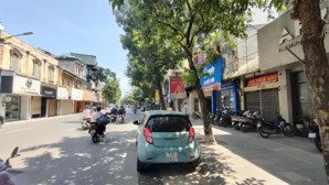 nhà 8 tầng dt 150m2 x mt 5,5m - giá 120 tỷ tại mặt phố huế