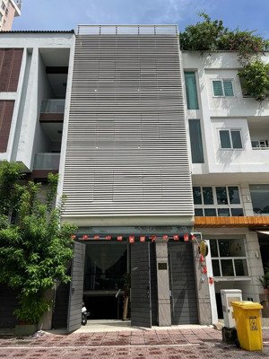 cho thuê mặt tiền trường sa, quận bình thạnh. dt 6x18m, hầm 5 tầng