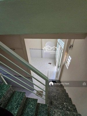 sổ hồng- nhà 2 tầng sau lưng chợ đầu mối- 2.3 tỷ chỉ 30m ra mặt tiền tỉnh lộ 43