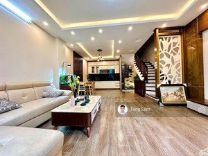 cực hiếm, bán nhà đẹp lạc long quân, cầu giấy, sát phố, tặng nội thất 35m2, 5 tầng, 7.3 tỷ