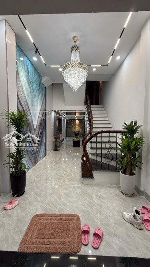 bán nhà phố giảng võ riêng 5pn, 6wc, 44m2, 9,8 tỷ chủ cần bán gấp tại giảng võ, ba đình, hà nội