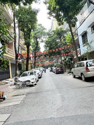 bán nhà gần trần quốc hoàn, 68m2, oto 7 chỗ, tầm 21 tỷ , không có căn thứ 2, 2 mặt tiền