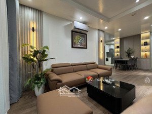 chủ nhà cần tiền gấp gửi em bán căn 2pn tại the emerald - ct8, giá cam kết cực tốt lh: 