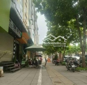 bán nhà gần 61 phạm tuấn tài , cầu giấy 60m2, hơn 18 tỷ, thang máy, gara oto, 3 mặt tiền 16m,