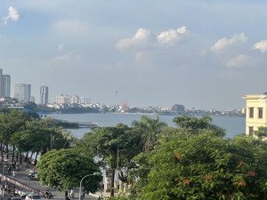 tây hồ ~100m2 - mặt tiền 7.5m - 30.99tỷ
thông lạc long quân - võ chí công - vệ hồ.. vài bước ra hồ