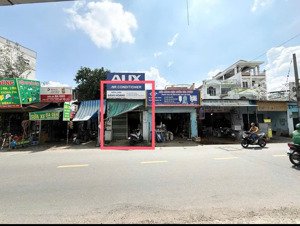 bán nhà mặt tiền 587 tân kỳ tân quý quận tân phú. liên hệ điệp 