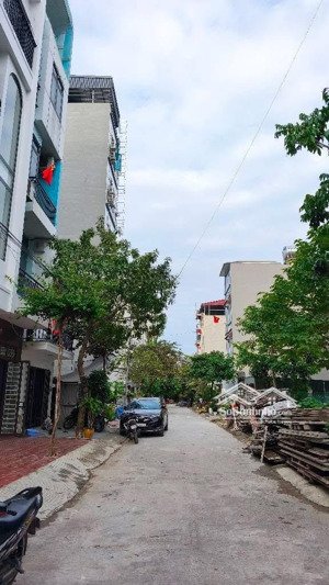 giá siêu sốc!!! khu a dịch vụ yên nghĩa 2 thoáng trước sau, ô chờ thang máy.